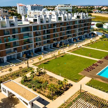Vista Jardim By Portucasa Apartment