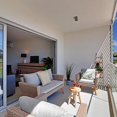 Vista Jardim By Portucasa Lägenhet
