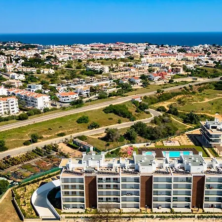 Vista Jardim By Portucasa 아파트 *